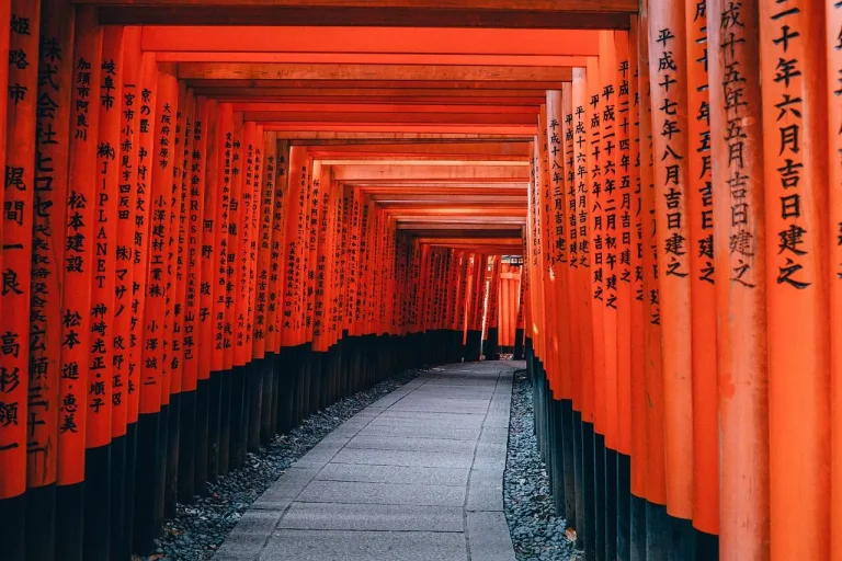 Fushimi Inari Shrine, Japonia
