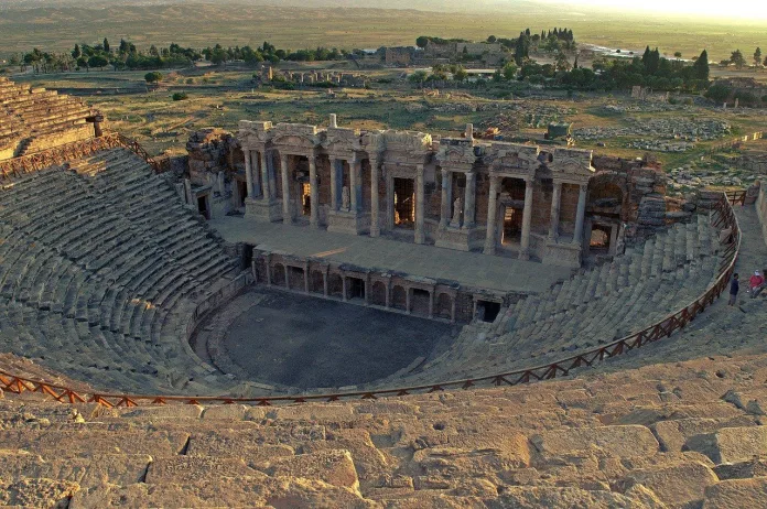 turcia-teatru-hierapolis Teatrul antic Hierapolis