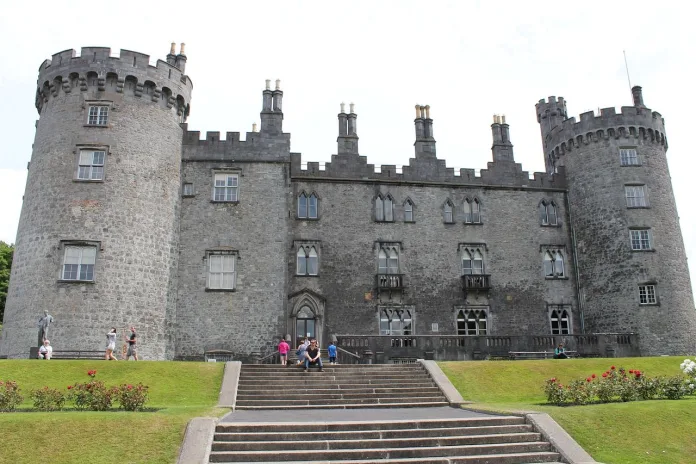 irlanda-castel-kilkenny Castelul Kilkenny, Irlanda