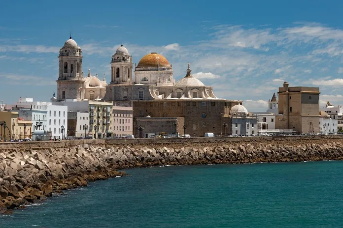 spania-cadiz-catedrala Catedrala din Cadiz, Spania