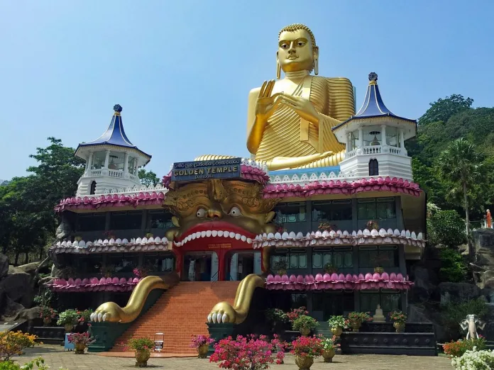 sri-lanka-templu-dambulla Templu din Dambulla, Sri Lanka