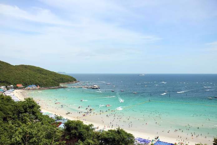 thailanda-plaja-pattaya Plaja din Pattaya, Thailanda