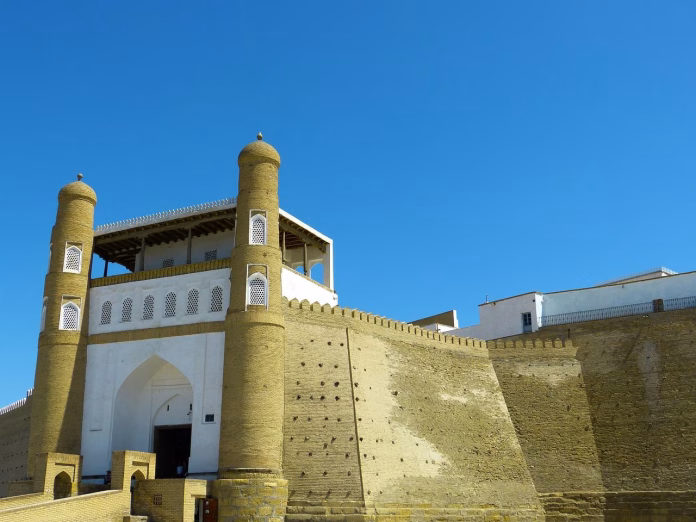 uzbekistan-fortareata-bukhara Fortareata Ark, Bukhara